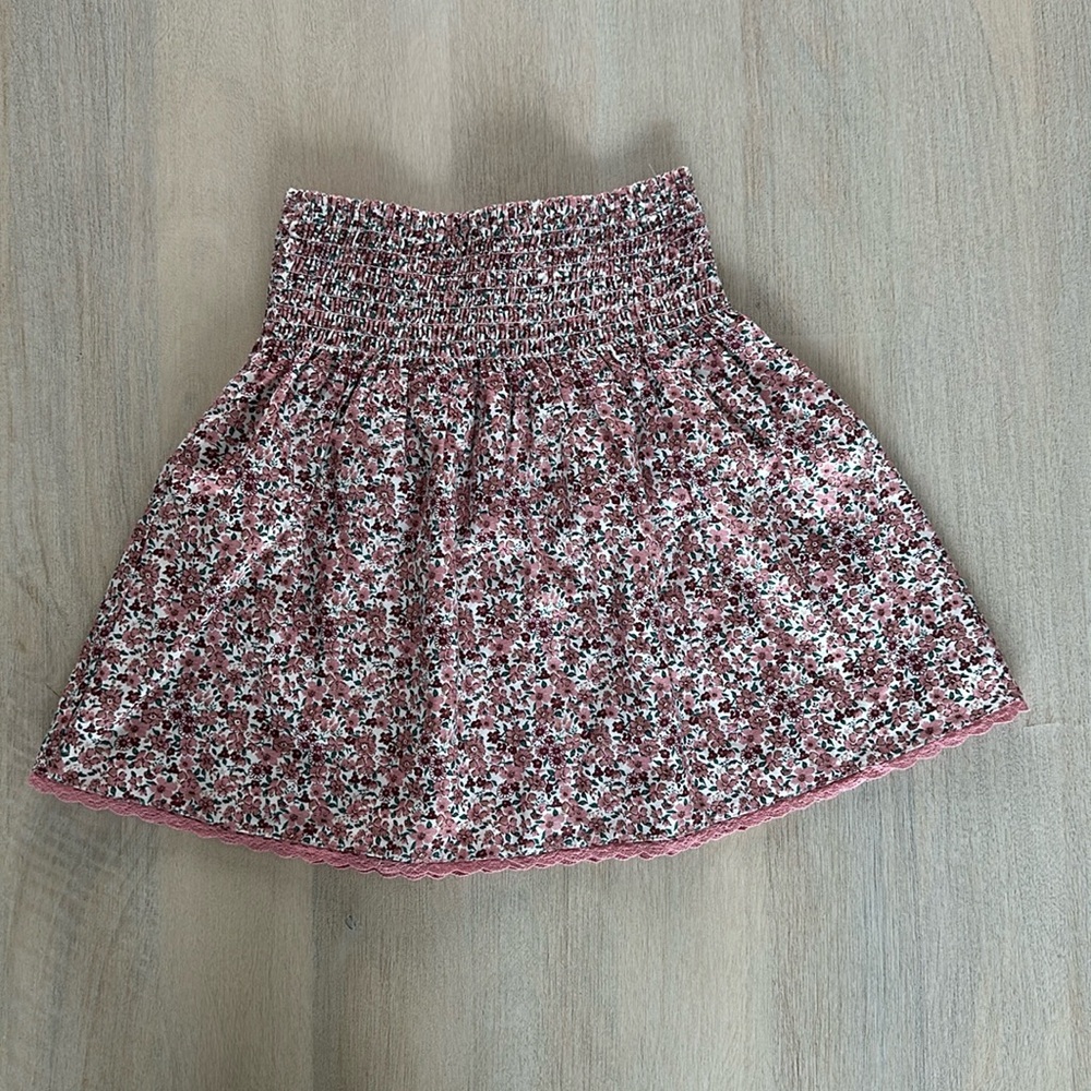 Chic Floral Skater Skirt in Pink